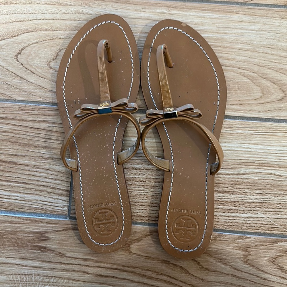 Tory Burch tan leather bow sandals